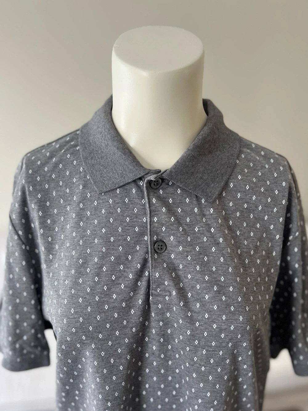 Banana Republic Standard Fit Polo Men’s Medium Gray Luxury Feel Shirt